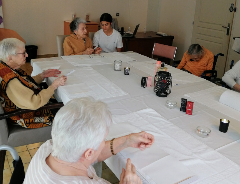 Atelier collectif " Beauté des Mains"