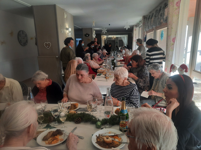 Repas de Noël des résidents et des familles