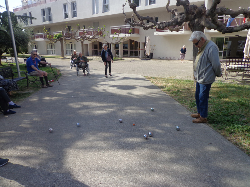 une partie de Pétanque