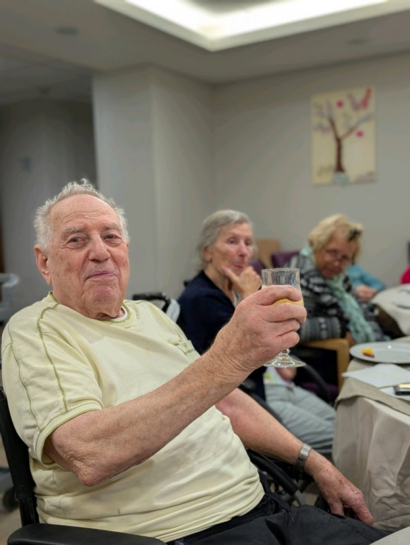 Repas festif en soirée du mardi 13 mai 2025