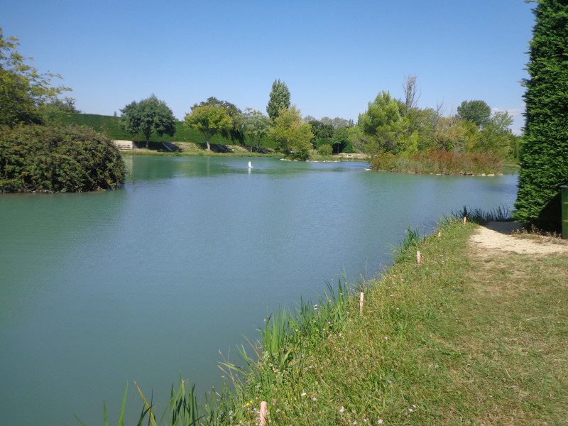 LES TERRASSES D'ARAUSIO : BALADE AU LAC