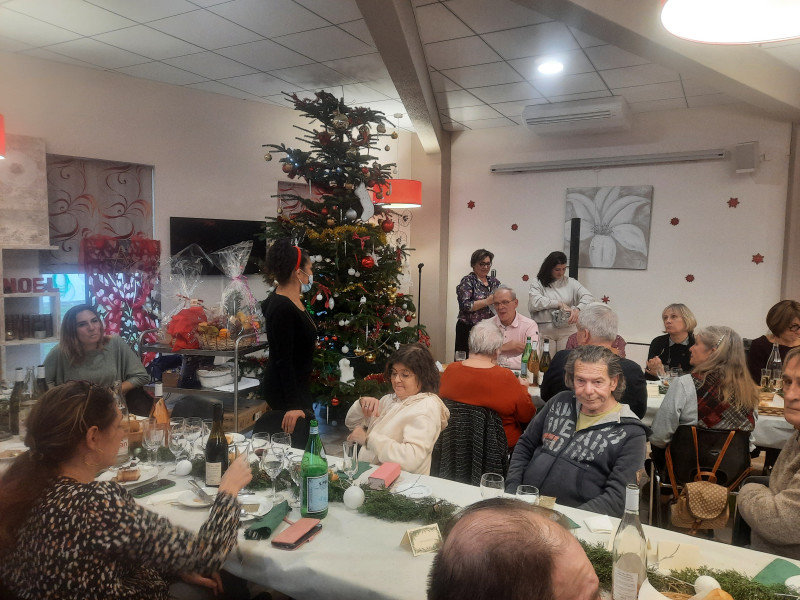 Repas festif de Noël des résidents et leur famille