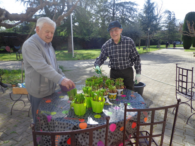 ATELIER JARDINAGE