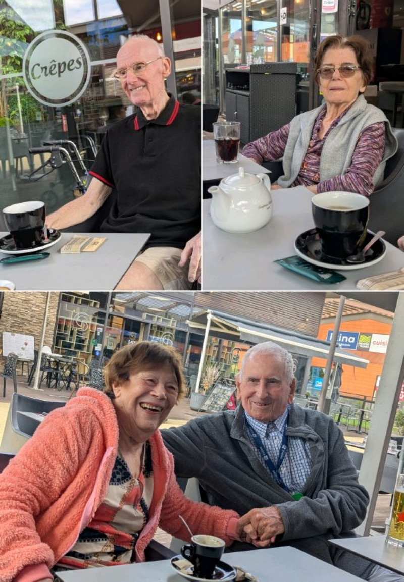 Sortie magasins et café